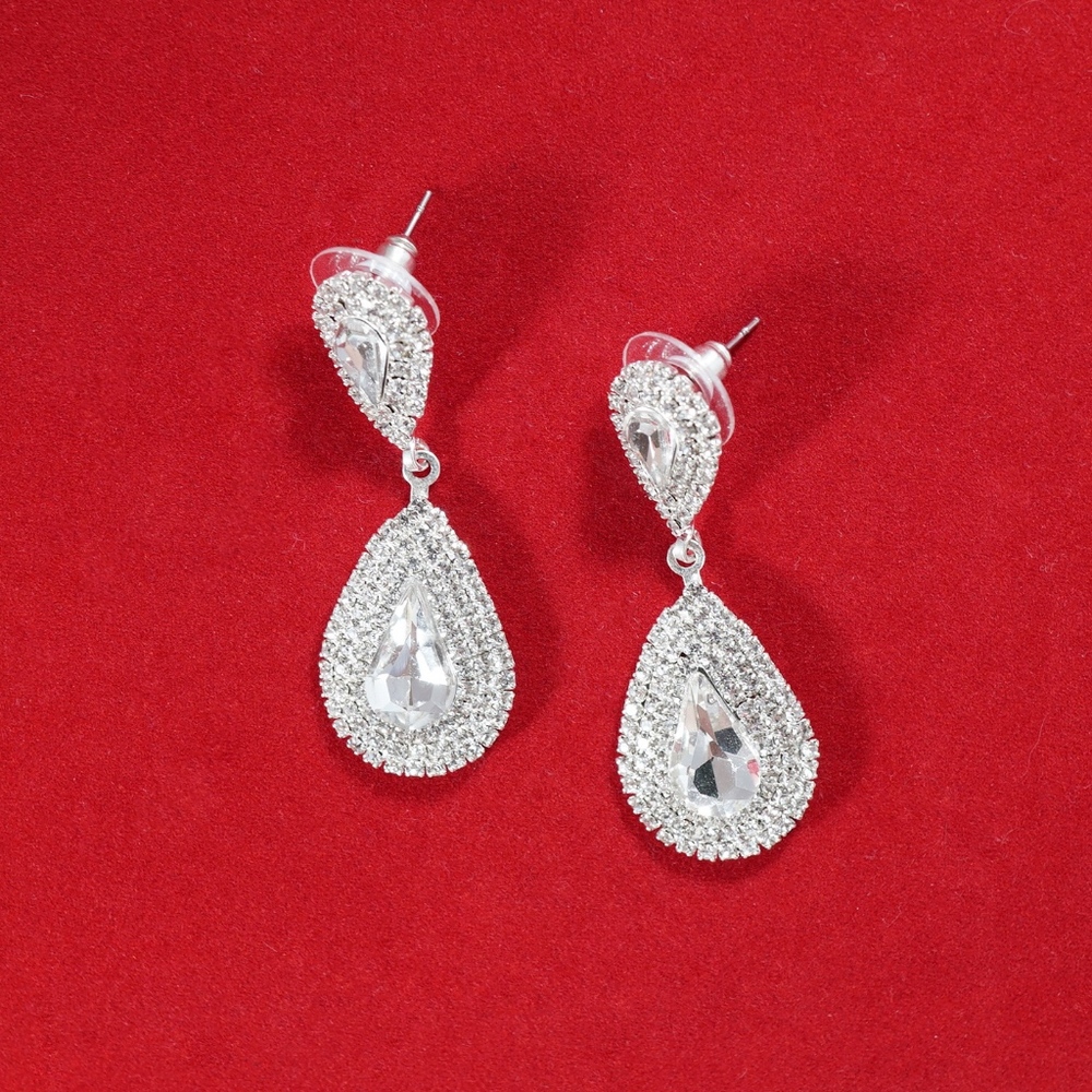 Silver Teardrop Rhinestone Earrings